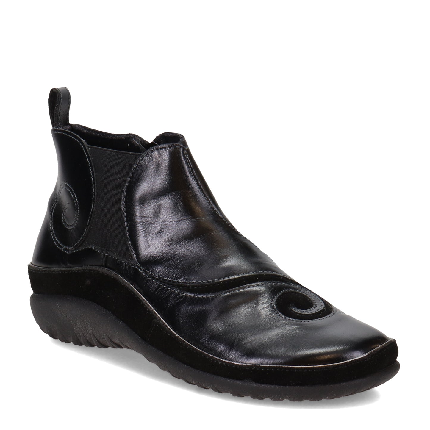 Peltz Shoes Women's Naot Chi Boot Black 11021-824
