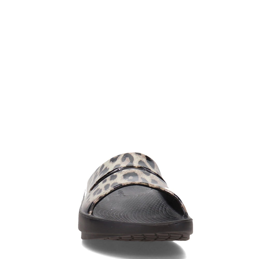 ★OOFOS★ OOAHH LUXE LEOPARD Women's Oofos, OOahh Luxe Slide Sandal ‐ Peltz Shoes