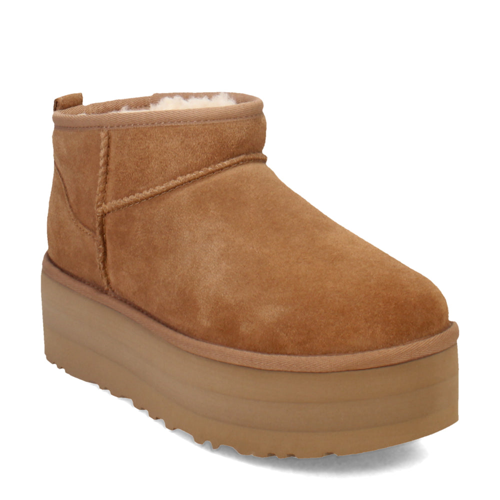 1135092-CHE_Womens-Ugg-Classic