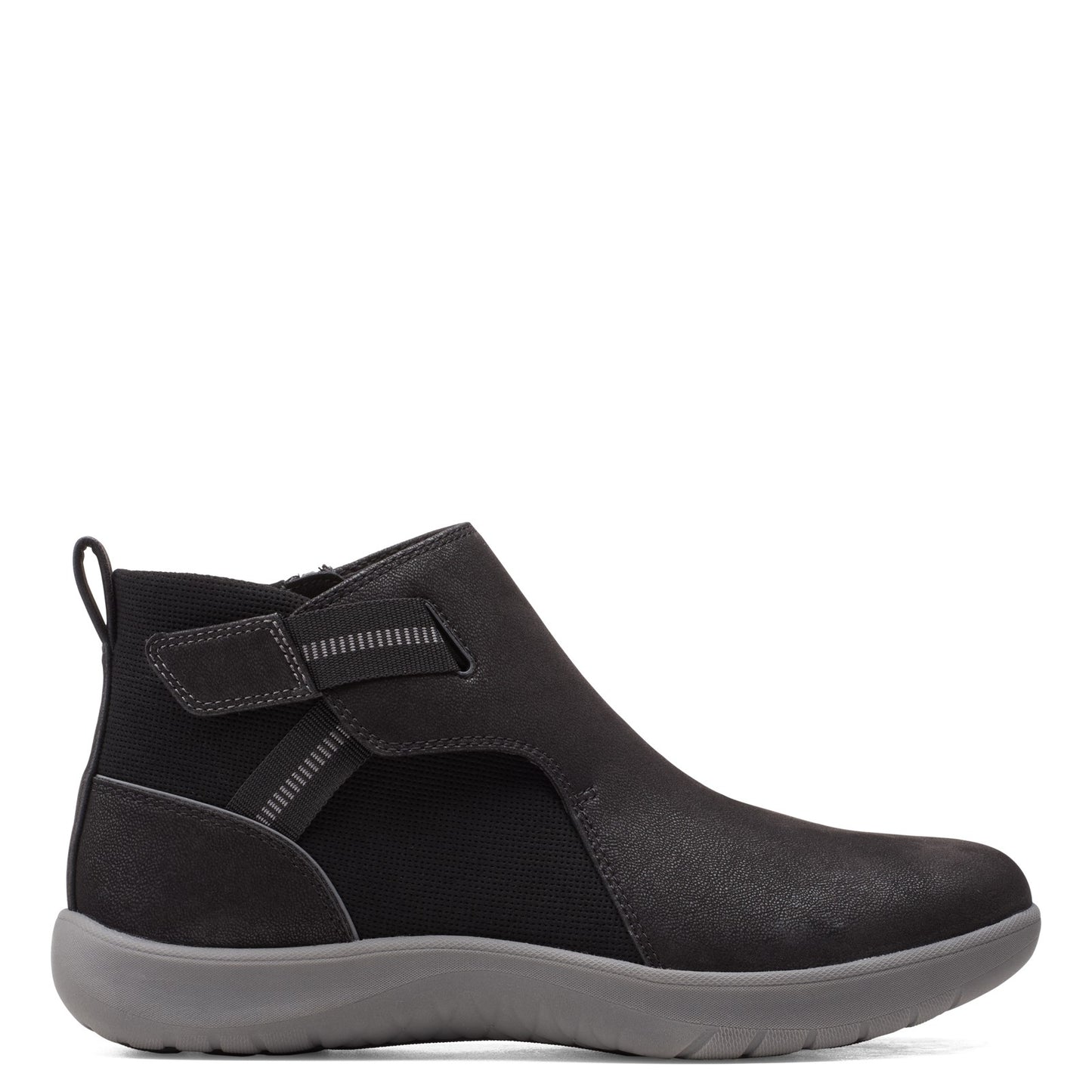 Peltz Shoes Women's Clarks Adella Cove Boot BLACK 26154046