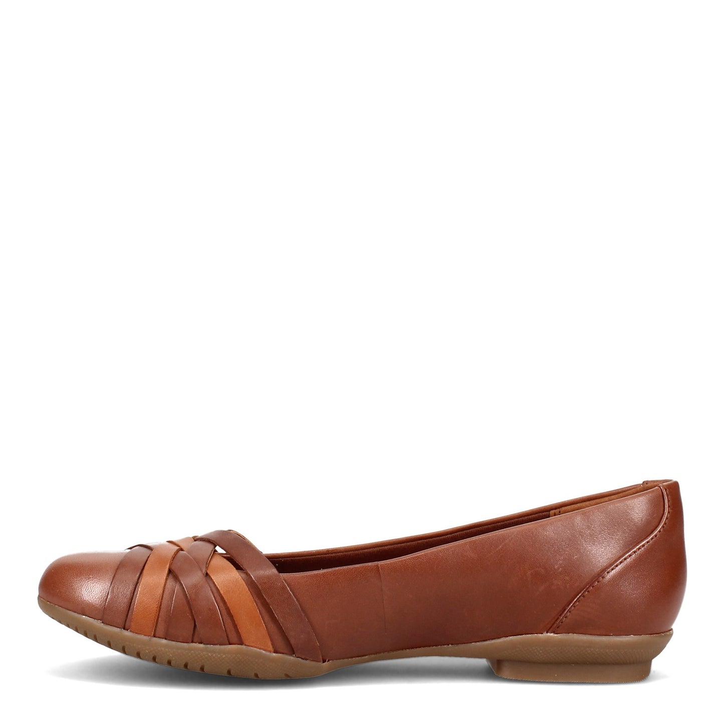 Peltz Shoes Women's Clarks Sara Clover Flat MAHOGANY 26157760