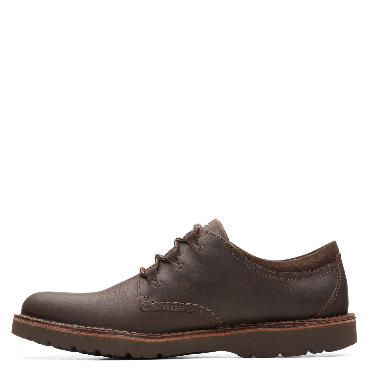 Peltz Shoes Men's Clarks Eastford Low DARK BROWN 26162924