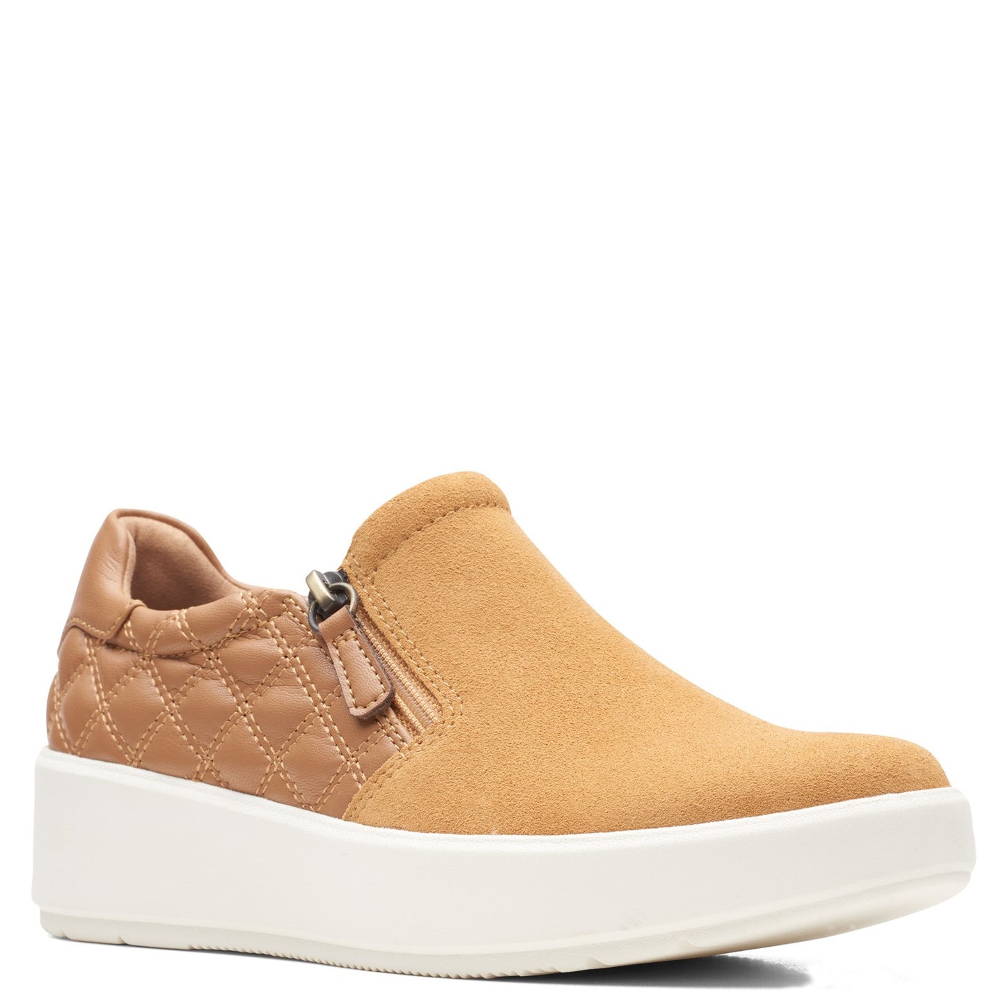 Peltz Shoes Women's Clarks Layton Step Sneaker LIGHT TAN 26163510