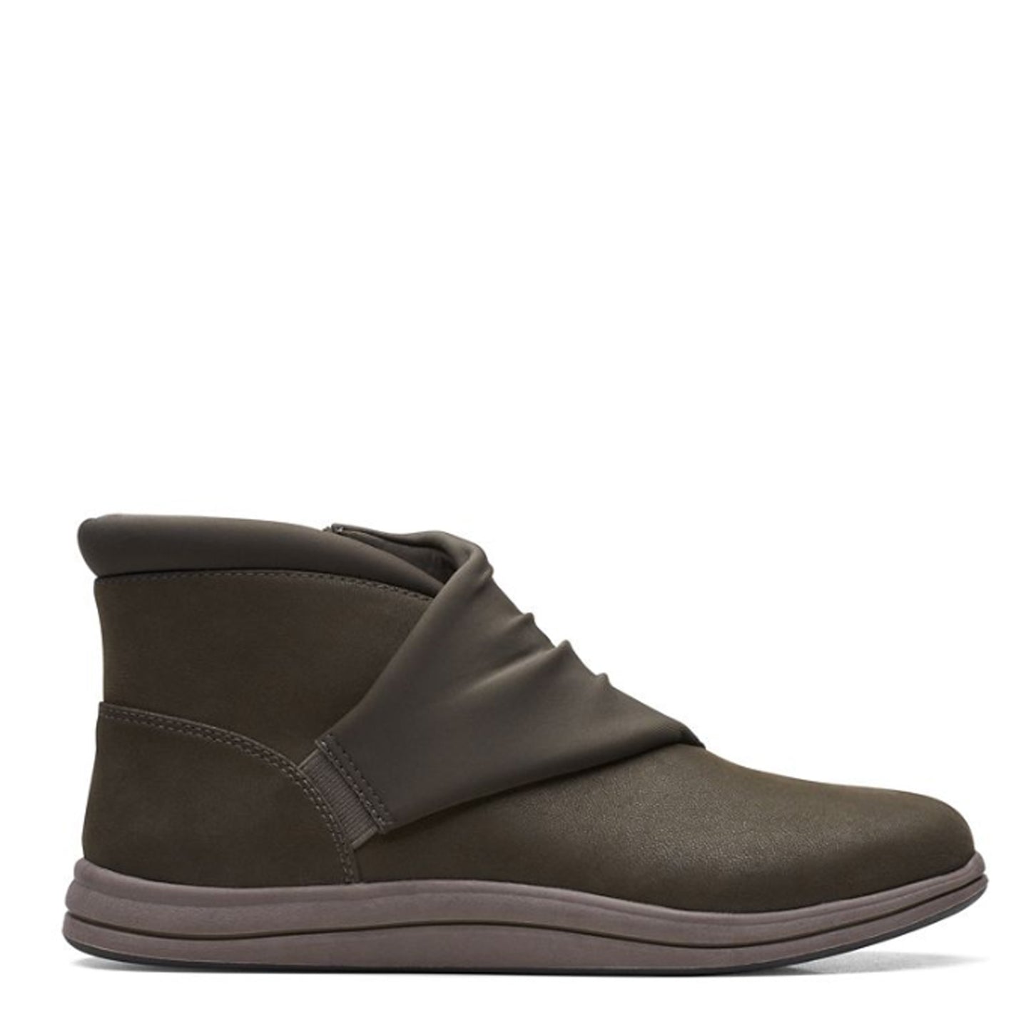 Peltz Shoes Women's Clarks Breeze Dusk Boot OLIVE 26169539