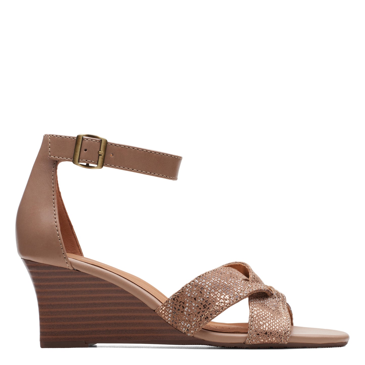 Peltz Shoes Women's Clarks Cielo Charm Sandal Praline 26171525