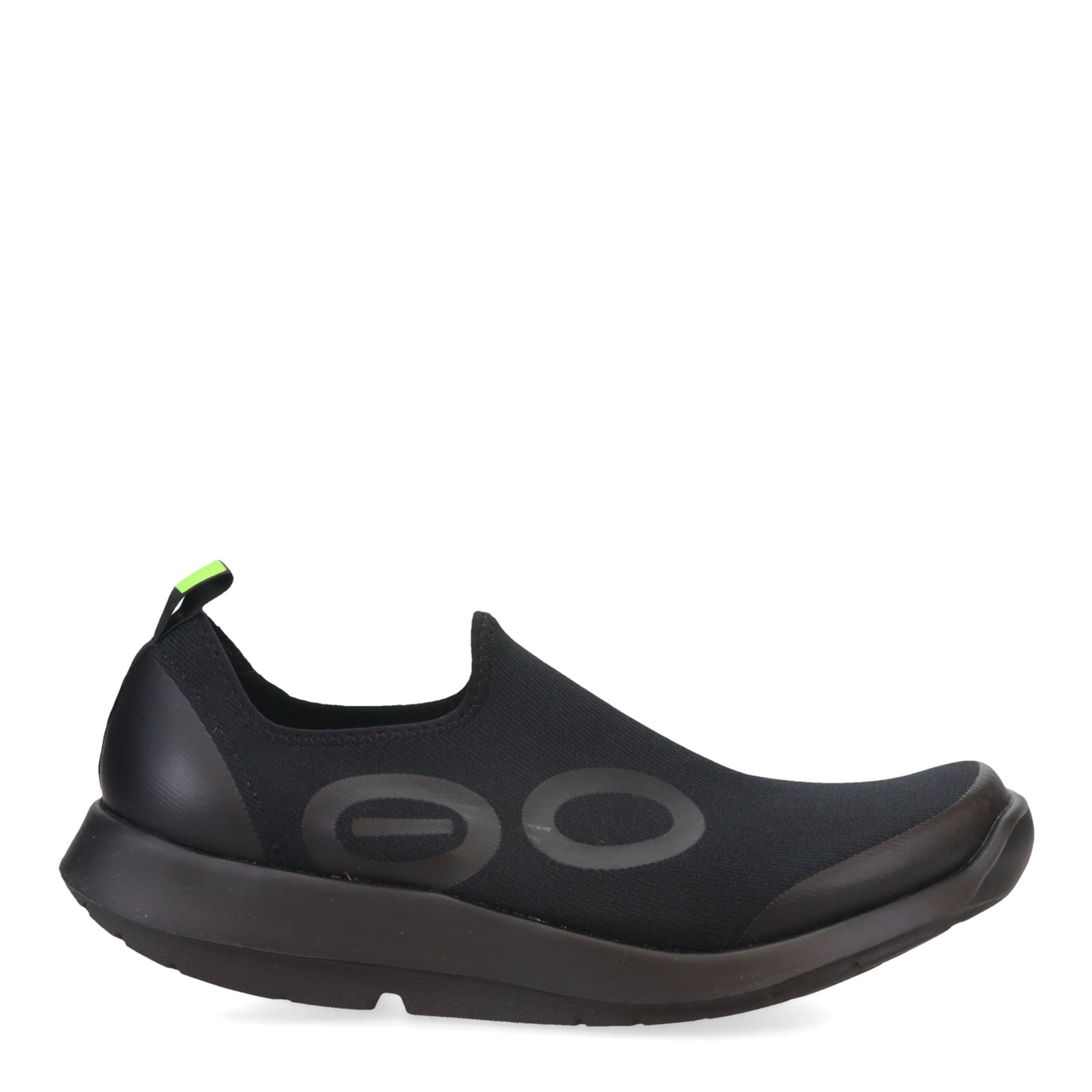 Peltz Shoes Men's Oofos OOmg Sport Slip-On Recovery Shoe BLACK 5085-BLK