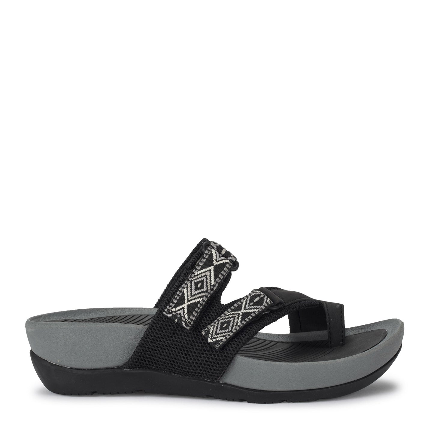 Peltz Shoes Women's Baretraps Aloha Sandal BLACK ALOHA-BLACK