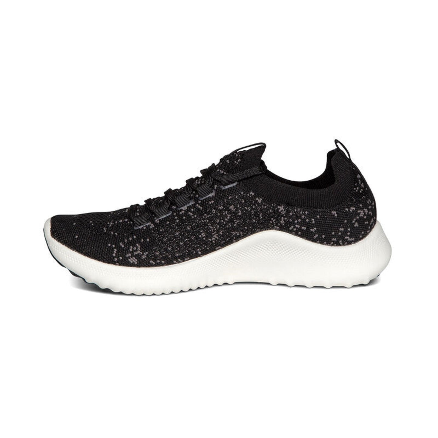 Peltz Shoes Women's Aetrex Carly Sneaker BLACK AS100-BLACK