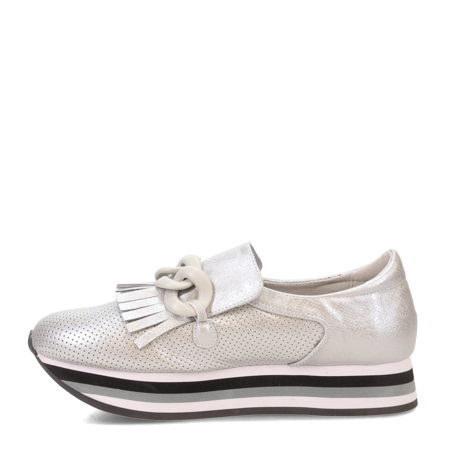 Peltz Shoes Women's Coconuts by Matisse Bess Loafer silver BESS-SILVER