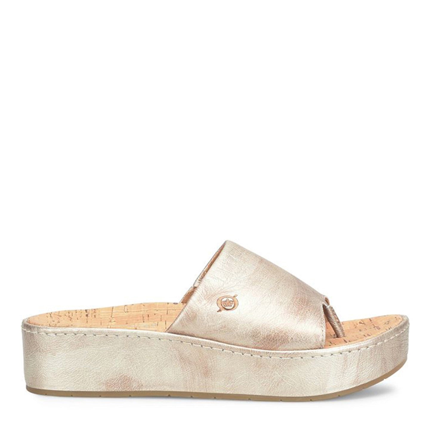 Peltz Shoes Women's Born Sharr Sandal Light Gold BR0035330