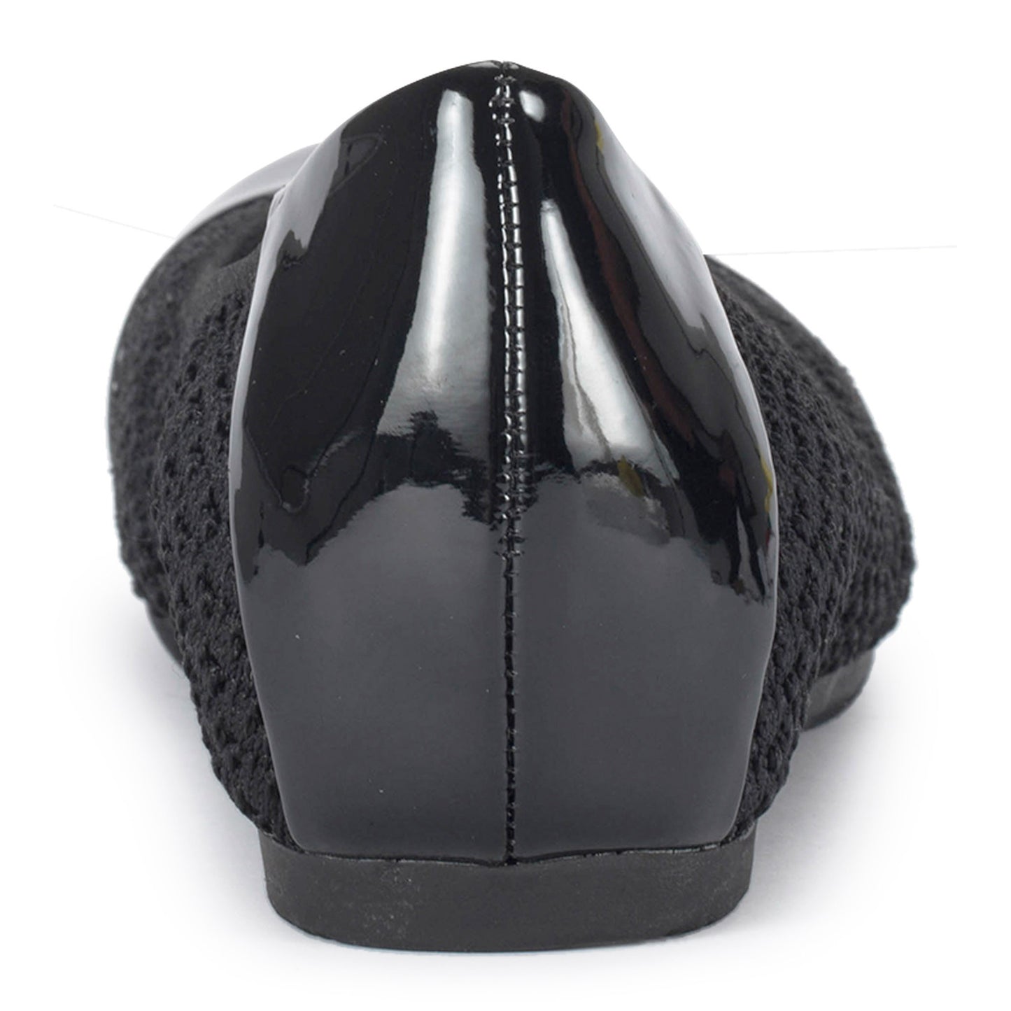 Peltz Shoes Women's Baretraps Mia Flat BLACK BT29350