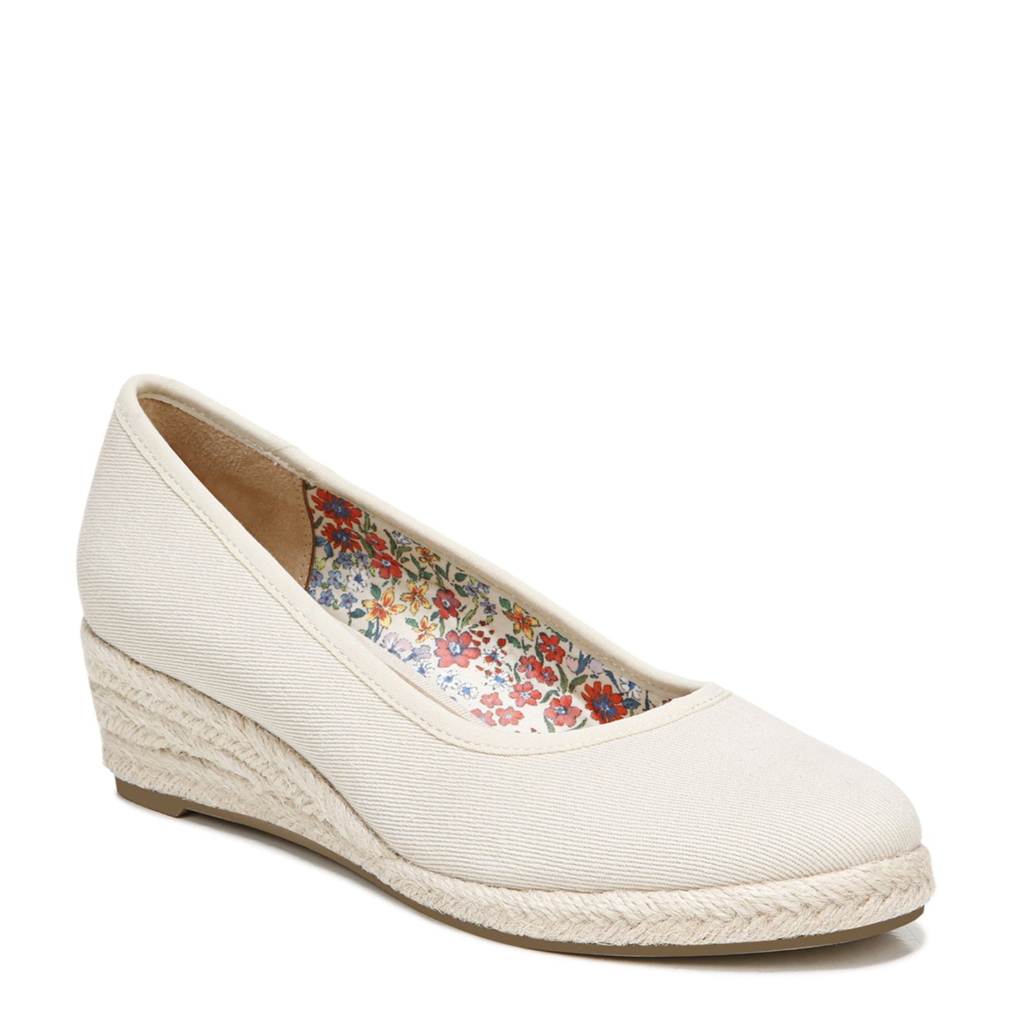 Peltz Shoes Women's LifeStride Karma Slip-On Almond C7288F2252