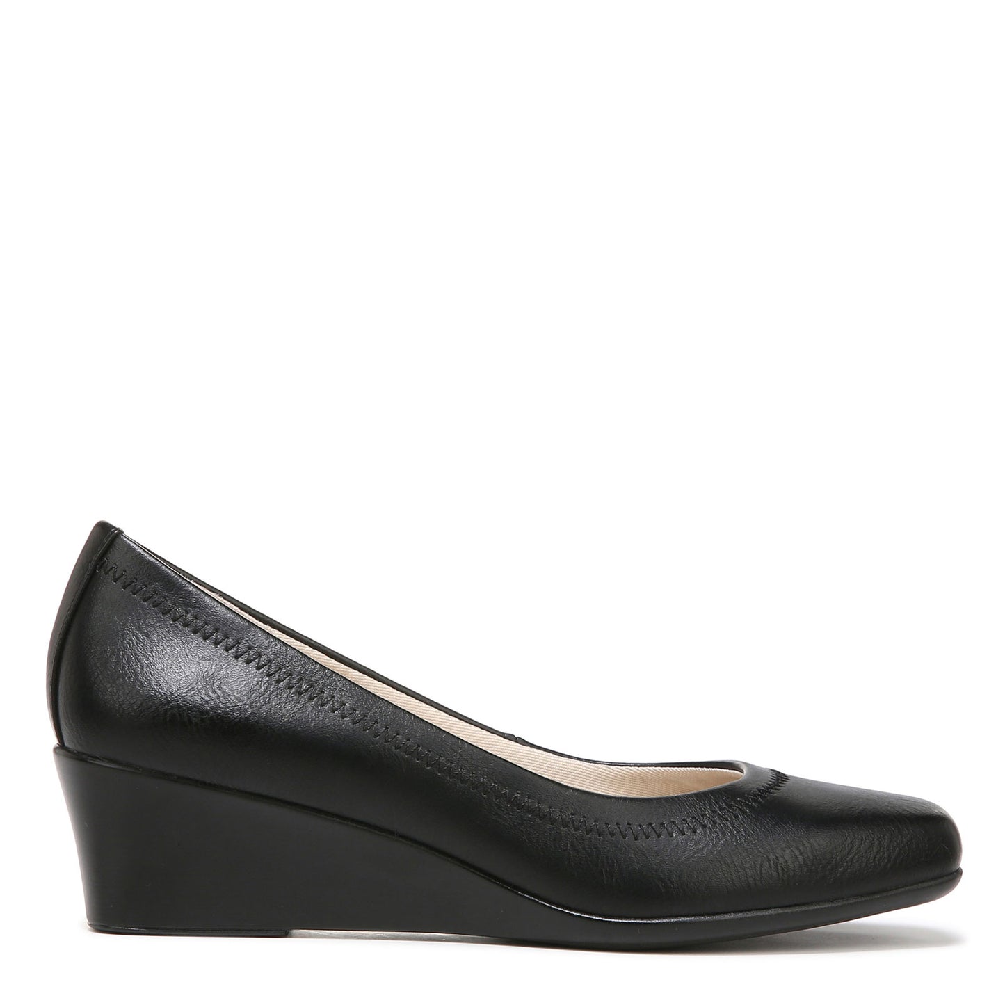 Peltz Shoes Women's LifeStride Groovy Pump Black C8207S3003
