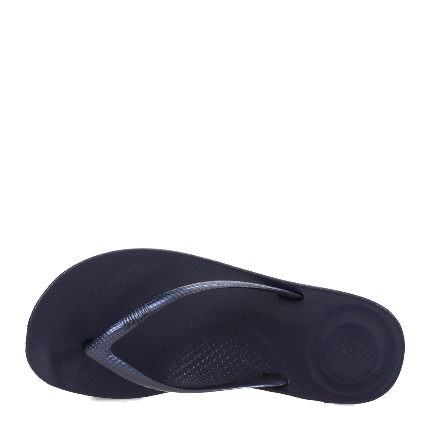 Peltz Shoes Women's FitFlop iQushion Flip-Flop Navy E54-399