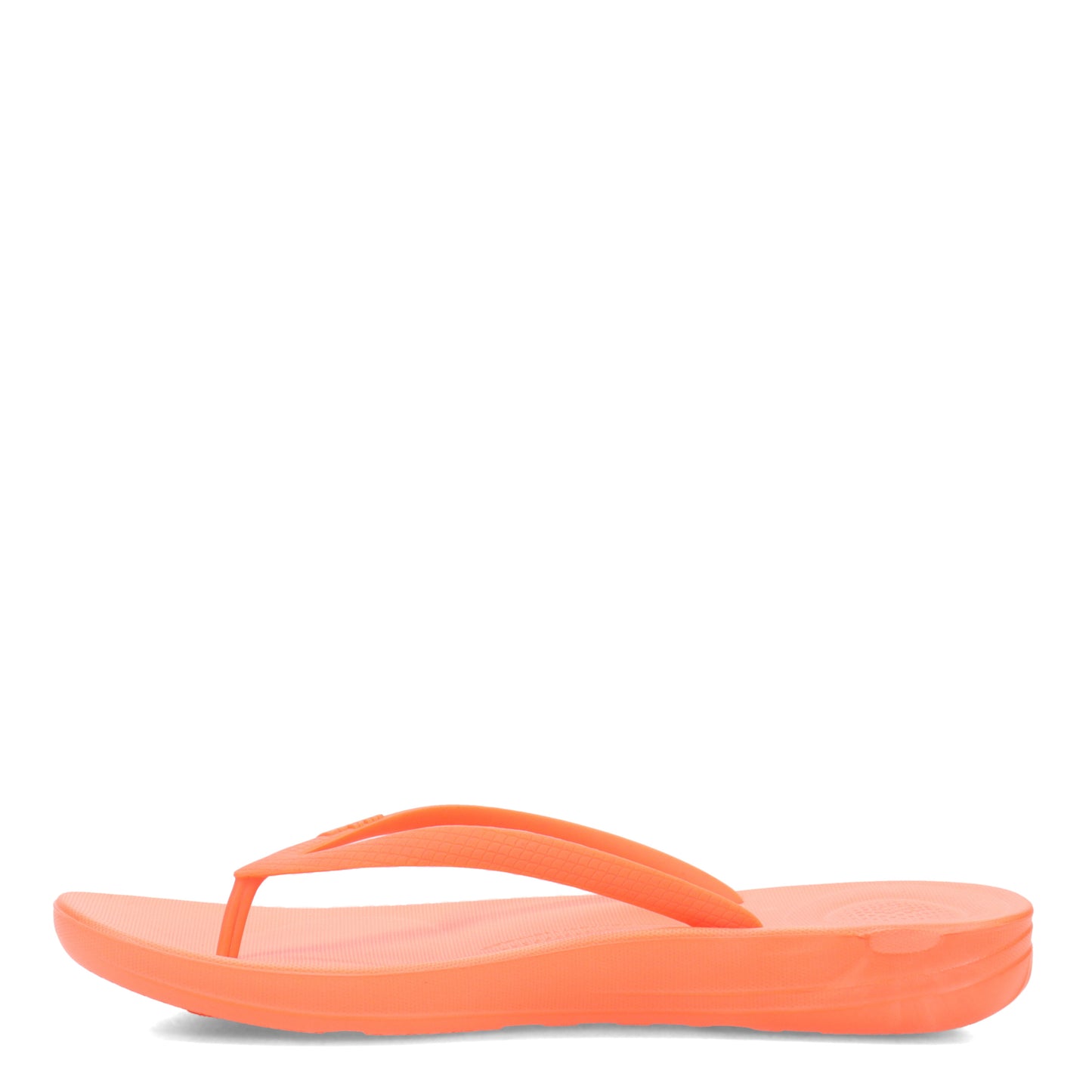 Peltz Shoes Women's FitFlop iQushion Flip-Flop Neon Orange E54-694