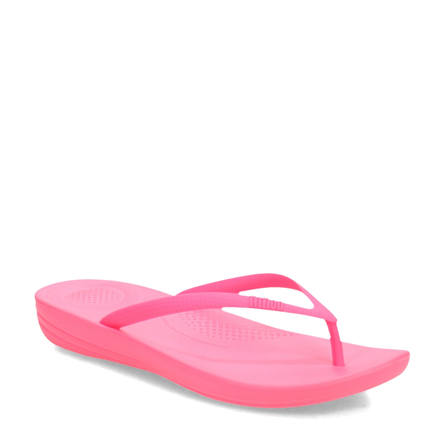 Peltz Shoes Women's FitFlop iQushion Flip-Flop Pop Pink E54-A38