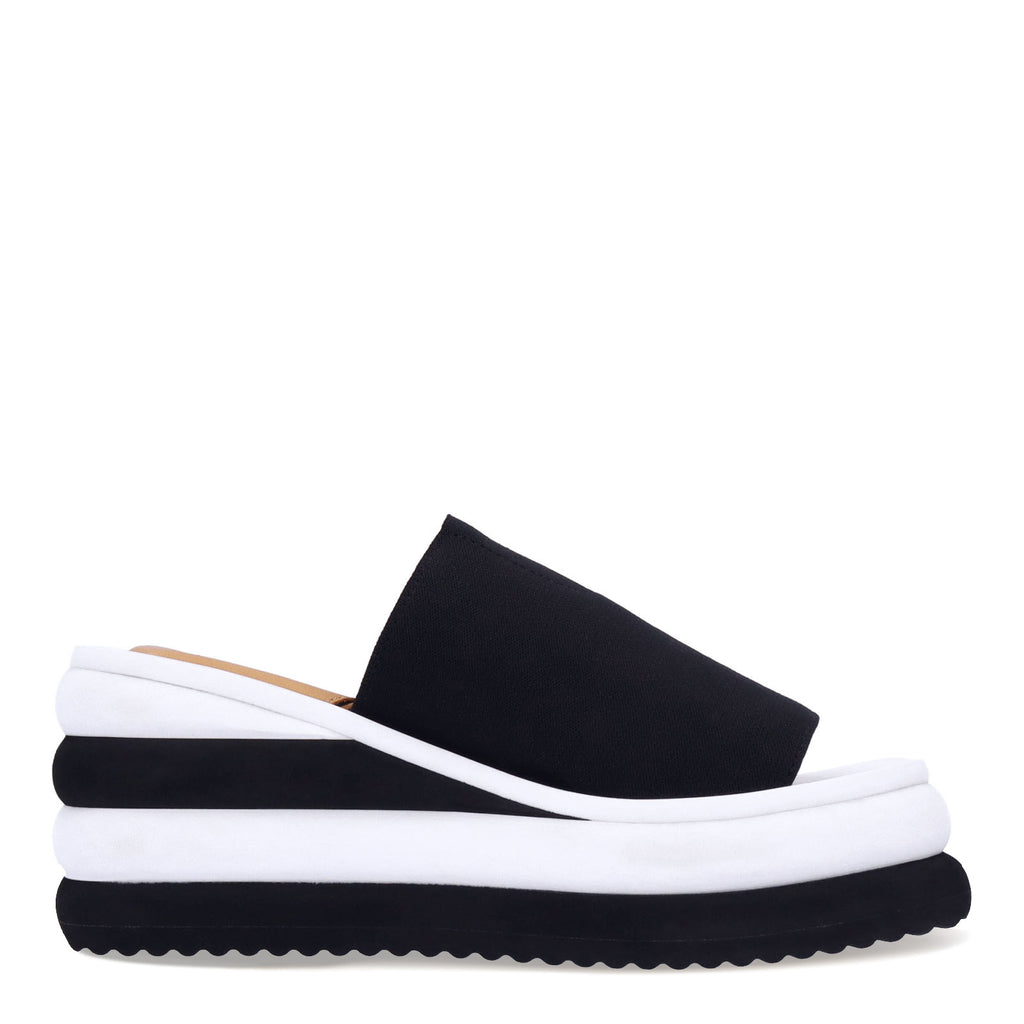 Women's L'Amour Des Pieds, Emiko Sandal