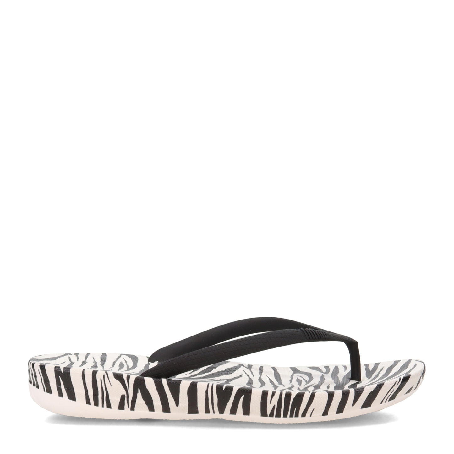 Peltz Shoes Women's FitFlop iQushion Flip-Flop Zebra FE3-A13