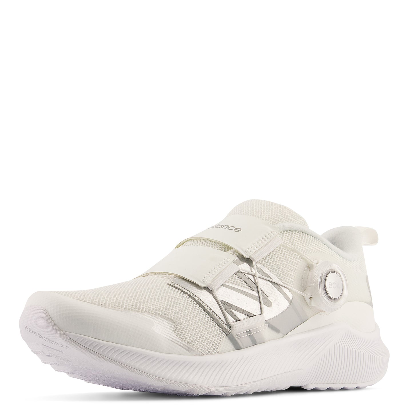 Peltz Shoes Girl's New Balance Fuel Core Reveal v4 Sneaker - Big Kid WHITE GTRVLWH4