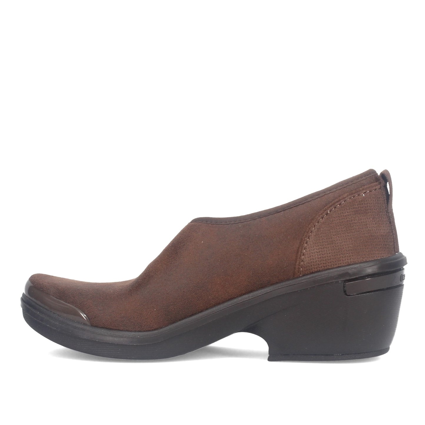 Peltz Shoes Women's Bzees Tribute Bootie BROWN H3128F4200