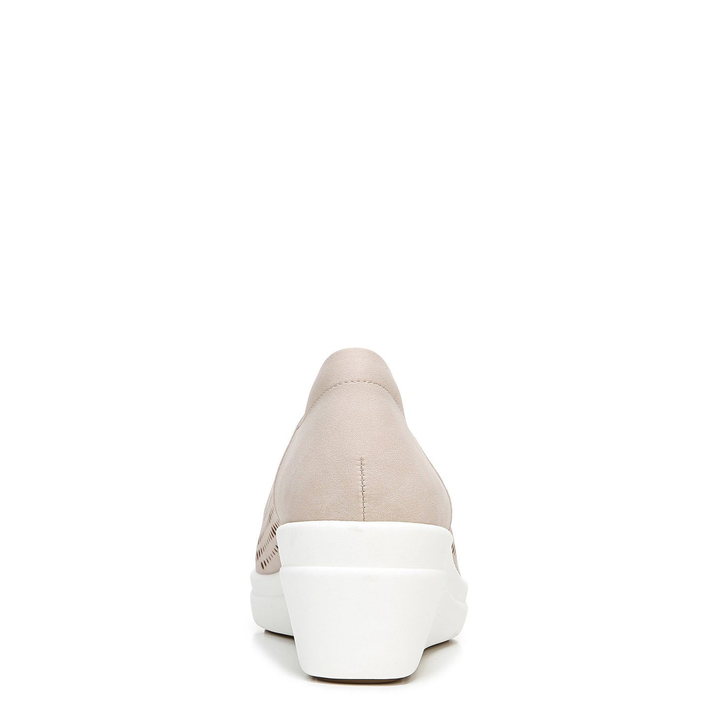 Peltz Shoes Women's Naturalizer Sam 2 Slip-On SAND H5641S1200