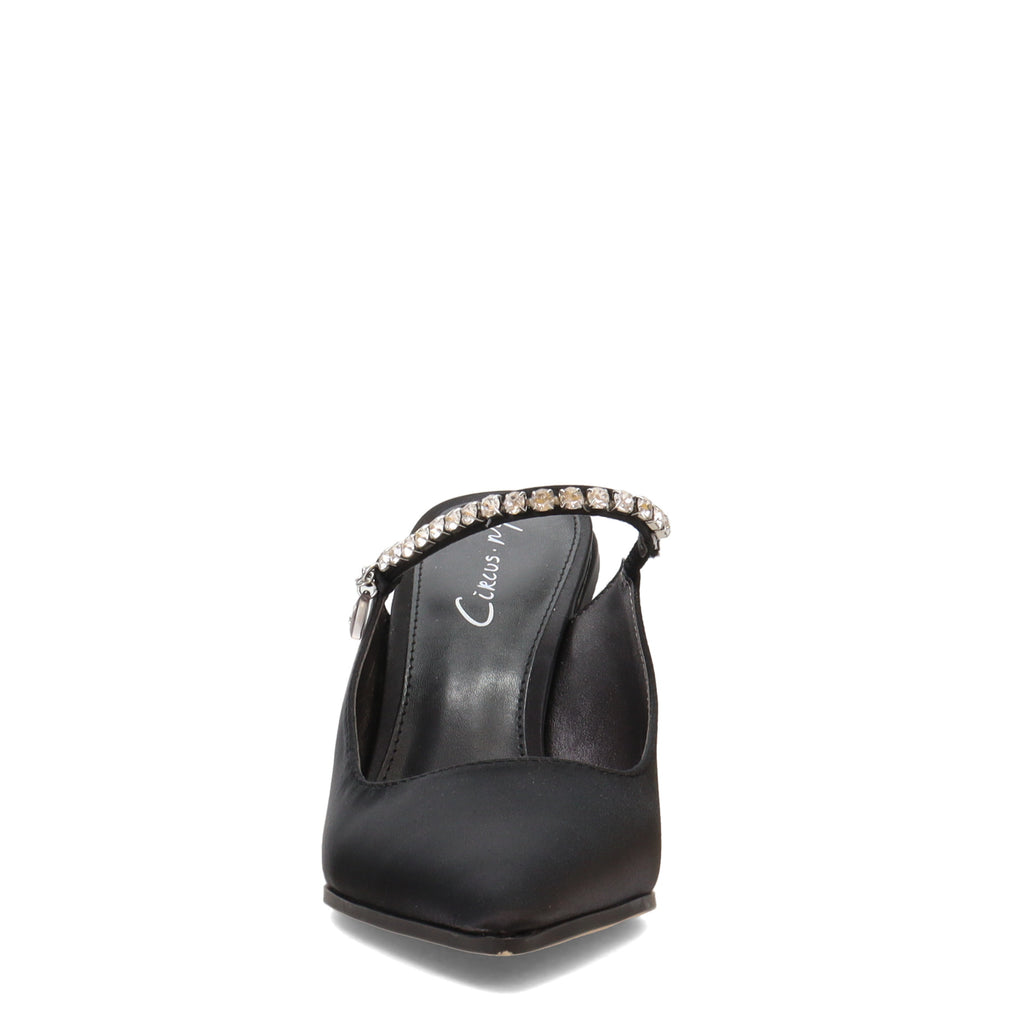Women's Circus NY, Monique Pump