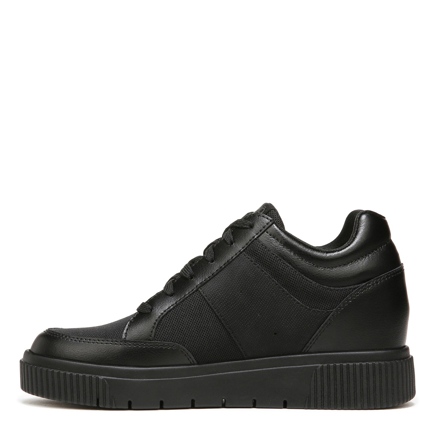 Peltz Shoes Women's Ryka Victory Sneaker Black/Black I4134L1003