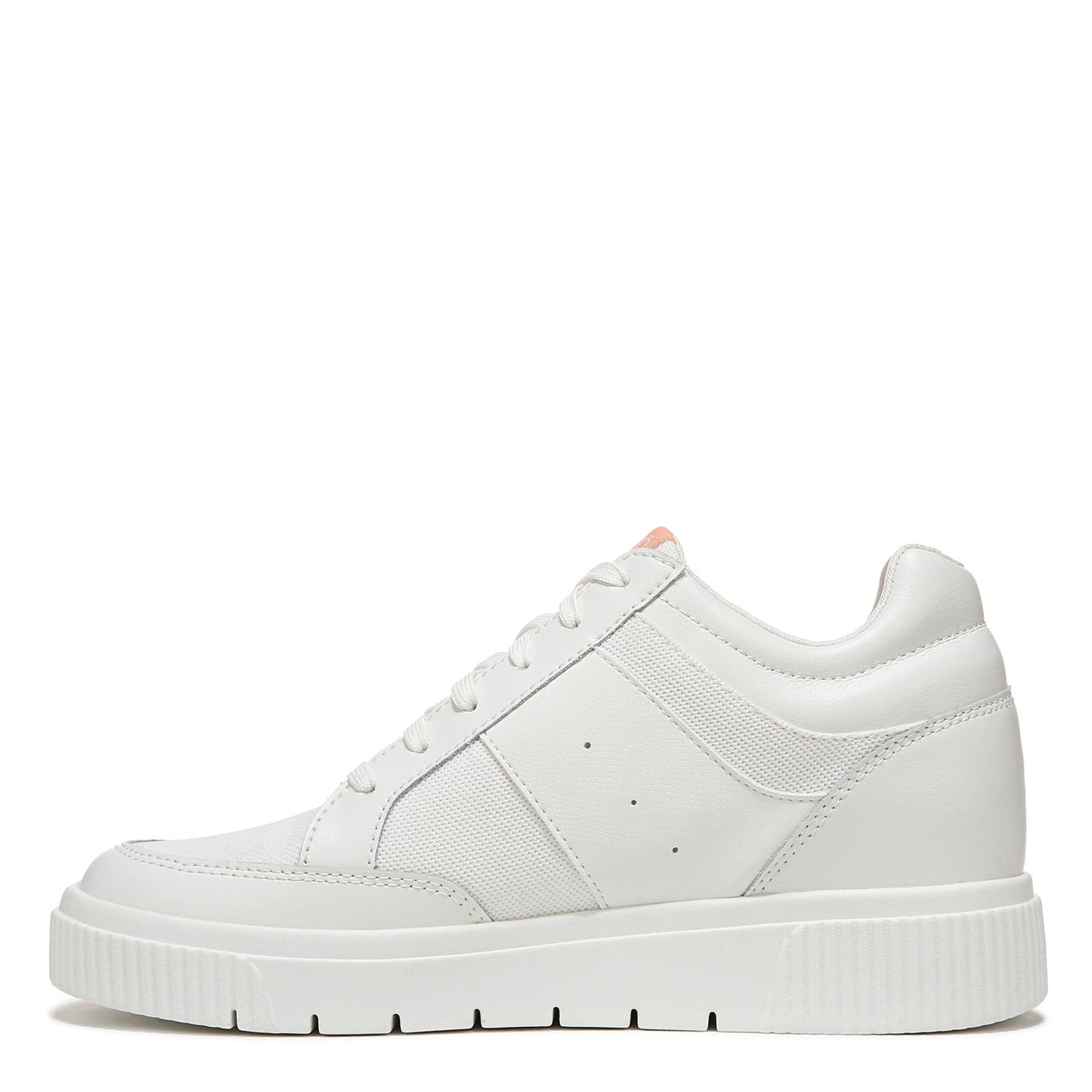 Peltz Shoes Women's Ryka Victory Sneaker WHITE I4134L1100