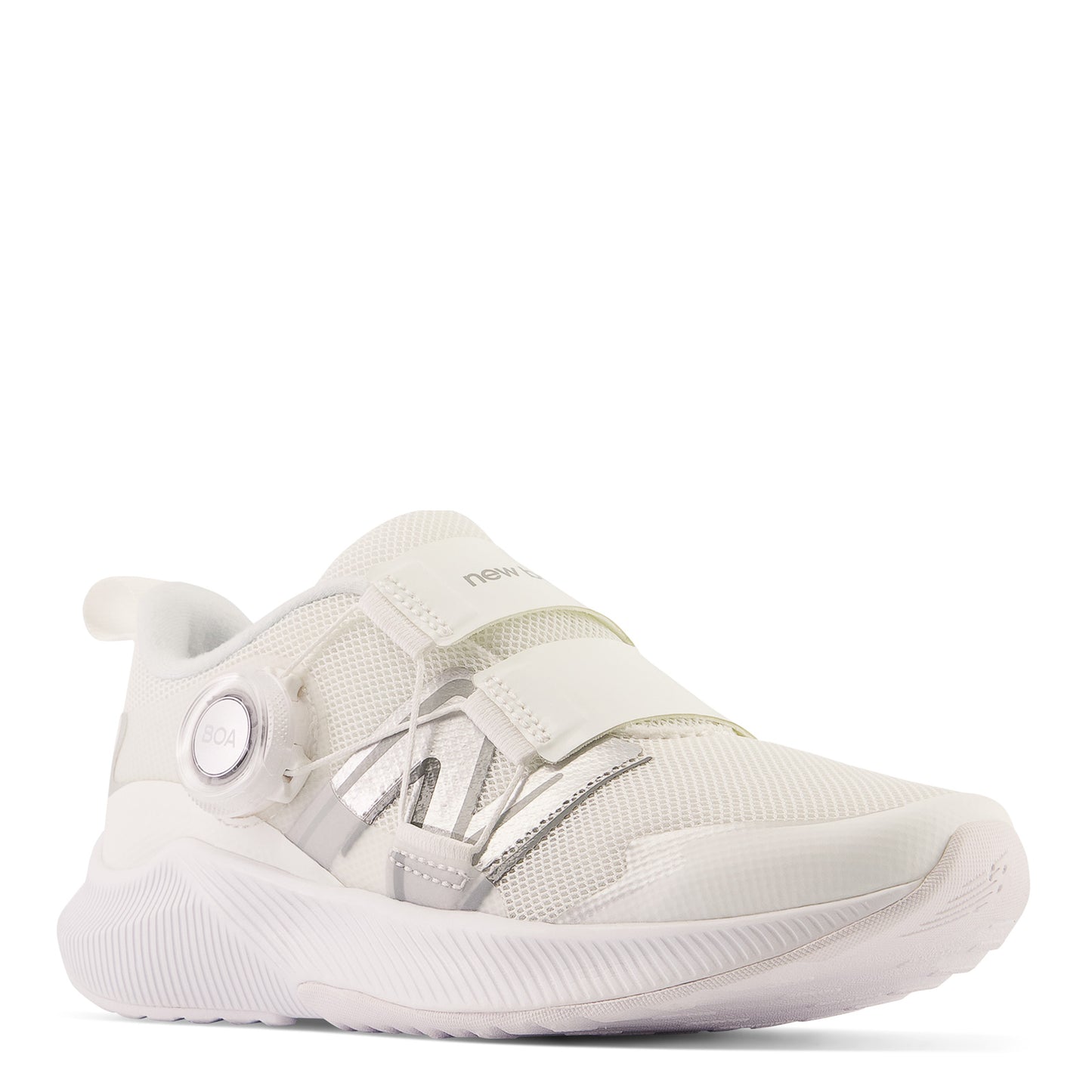 Peltz Shoes Girl's New Balance Fuel Core Reveal v4 Sneaker - Little Kid WHITE PTRVLWH4