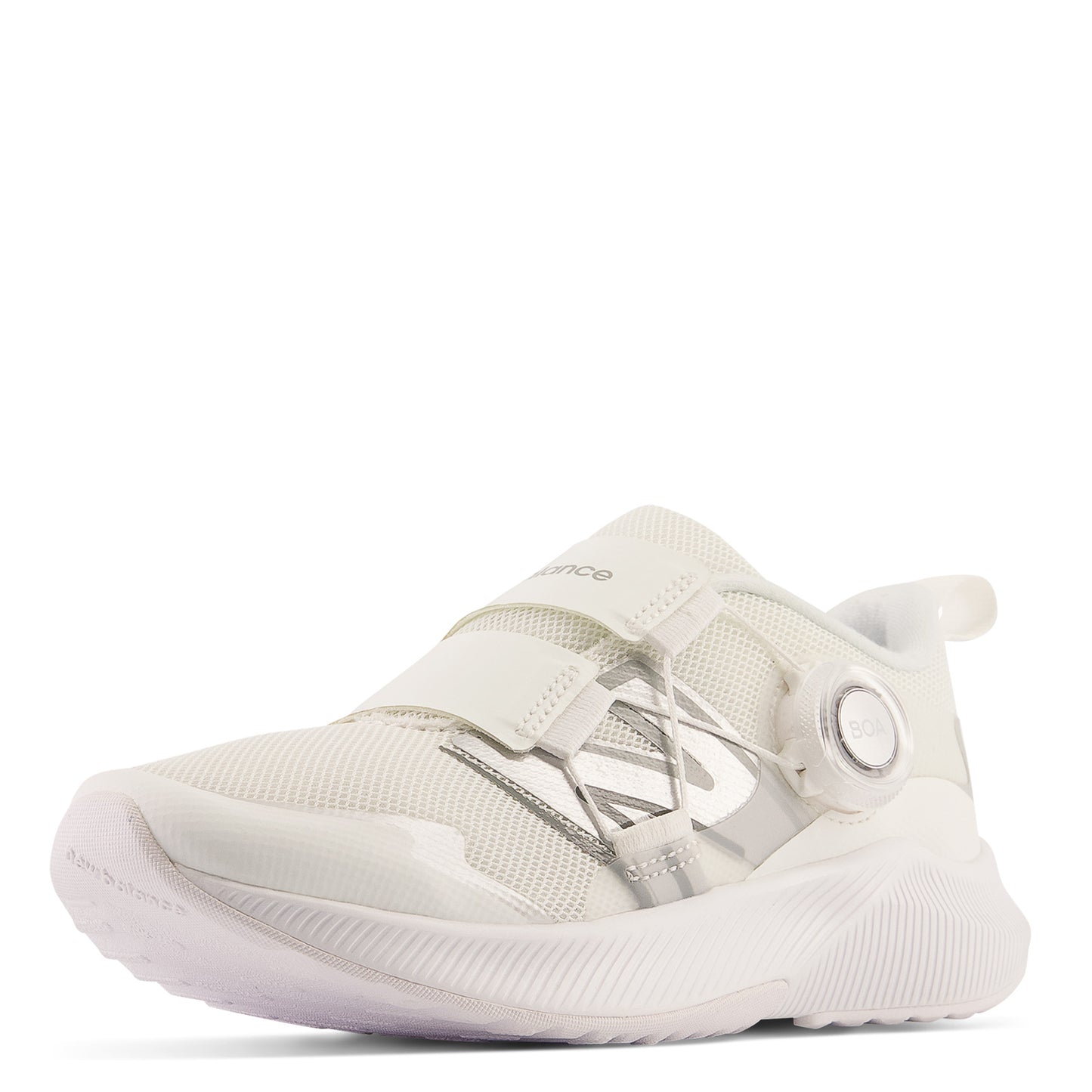 Peltz Shoes Girl's New Balance Fuel Core Reveal v4 Sneaker - Little Kid WHITE PTRVLWH4