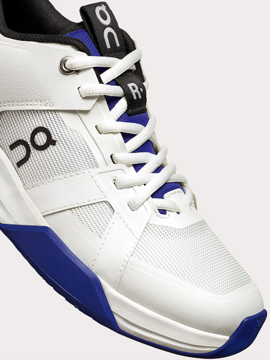 Suits all racket sports