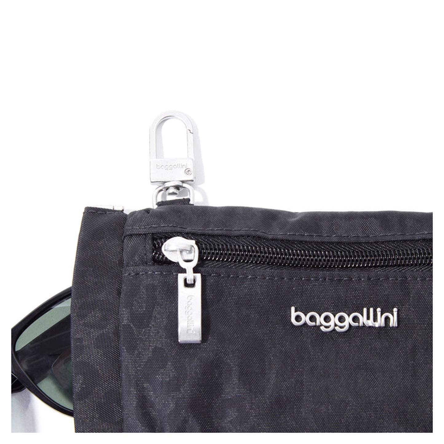 Peltz Shoes Women's Baggallini On The Go Sunglasses Pouch BLACK CHEETAH SUN749-BLACK CHEETAH