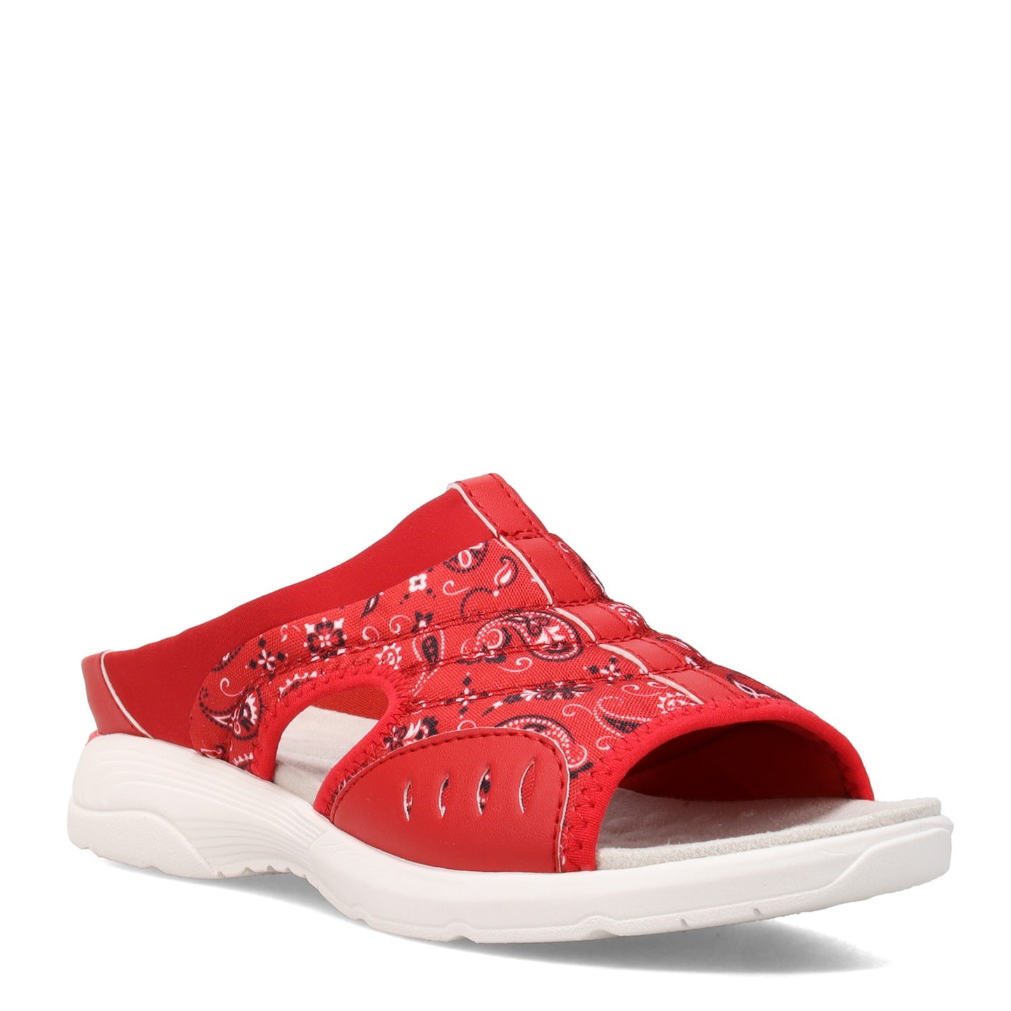 Peltz Shoes Women's Easy Spirit Traciee 2 Sandal RED BANDANA TRACIEE2-MRE02