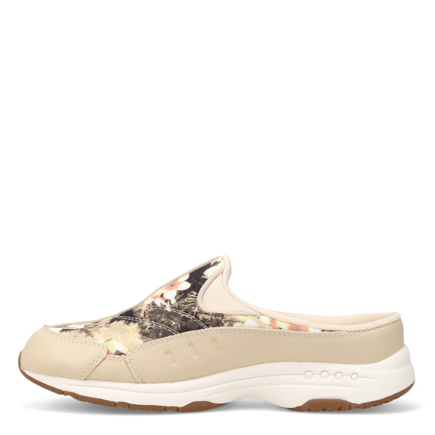 Peltz Shoes Women's Easy Spirit Traveltime Classic Clog MALT TRAVTIME590-110
