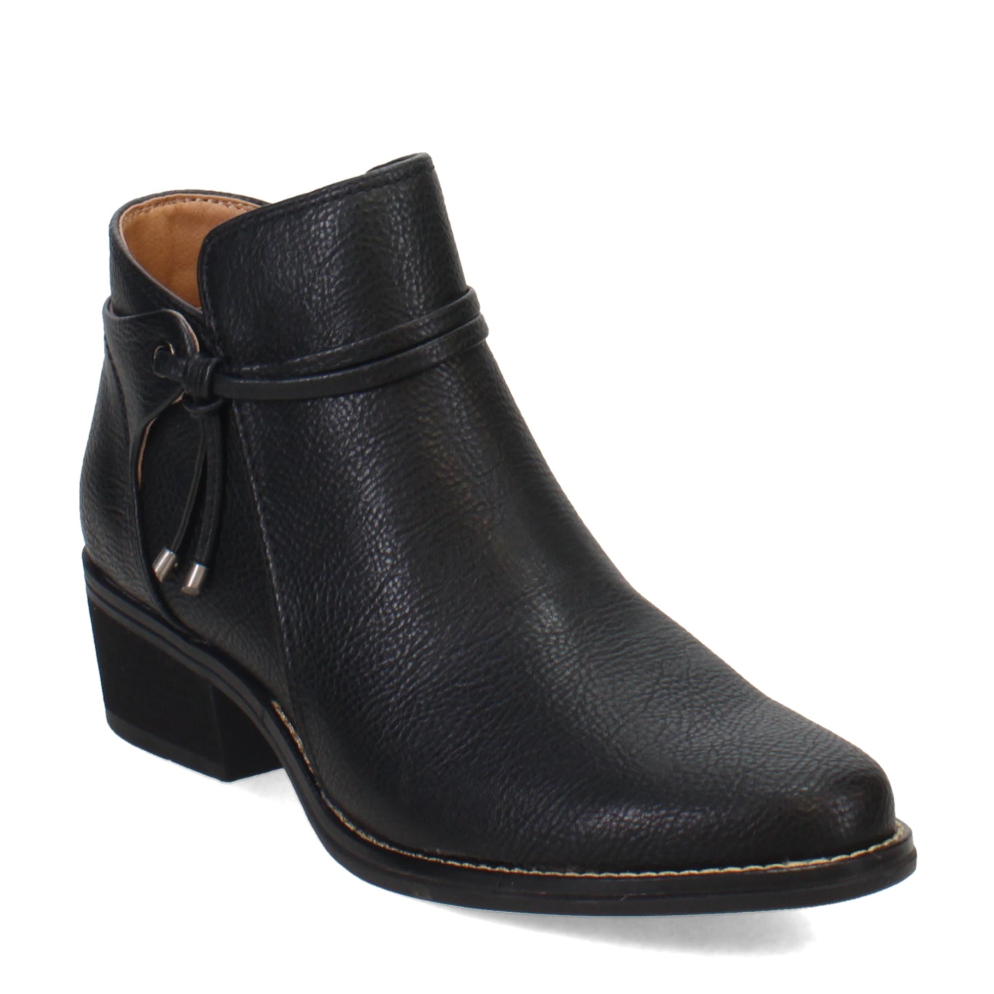 Peltz Shoes Women's White Mountain Althorn Bootie BLACK W34778-005