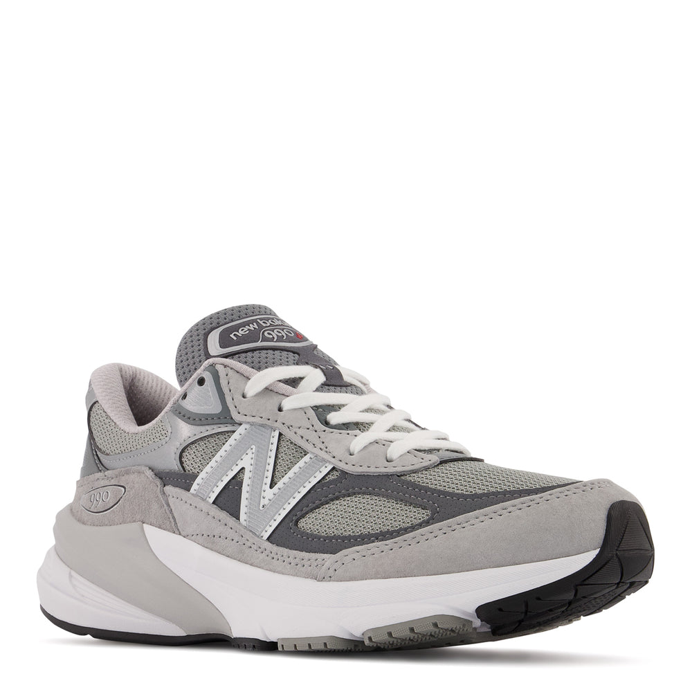 Women's New Balance, 990v6 Running Shoe ‐ Peltz Shoes