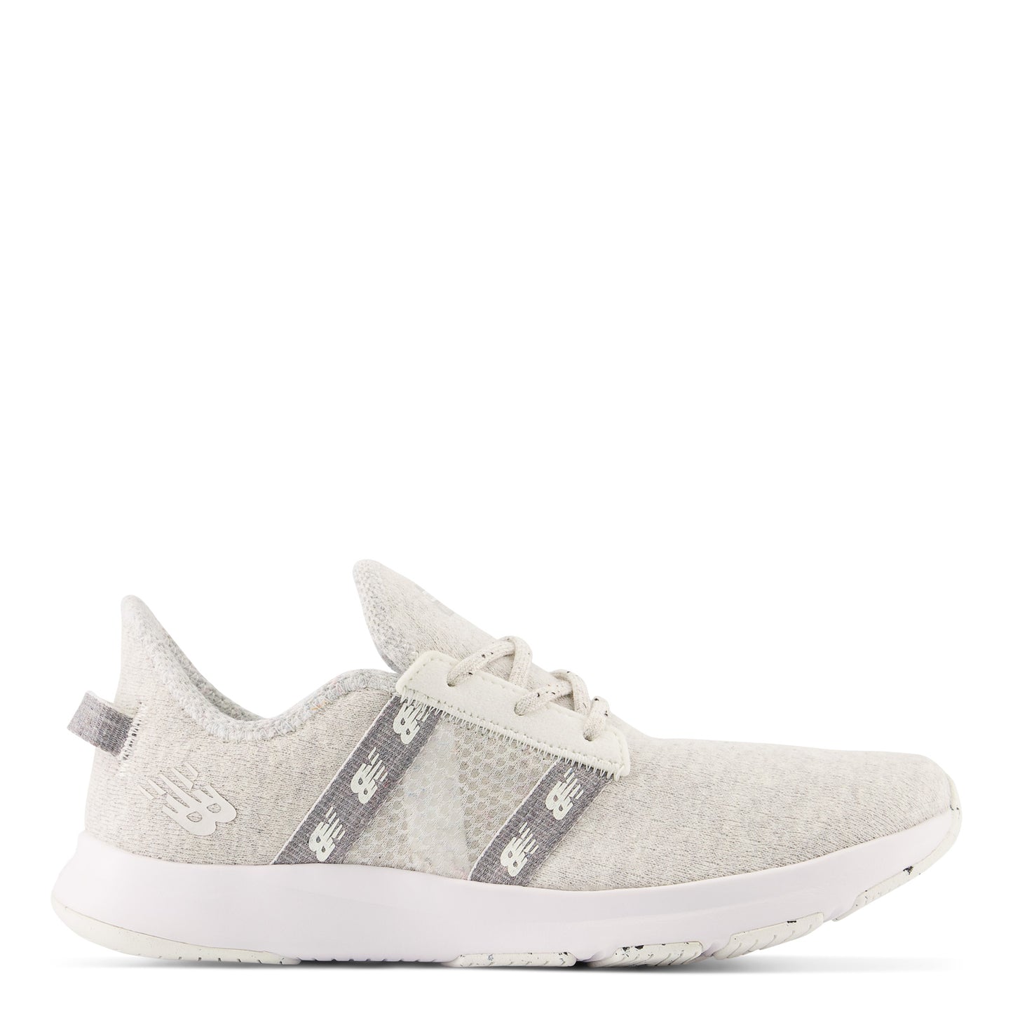 Peltz Shoes Women's New Balance DynaSoft Nergize v3 Training Shoe WHITE/GREY WXNRGWU3