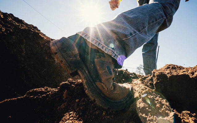 Steel Toe vs. Composite Safety Boots: What’s Safer for Warehouse Work?