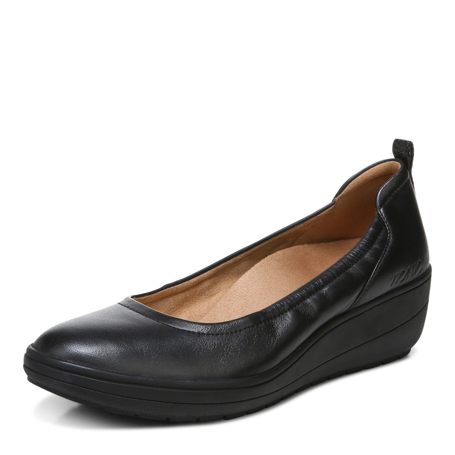 Peltz Shoes  Women's Vionic Advantage Slip-On Solid Black Leather 10012131002
