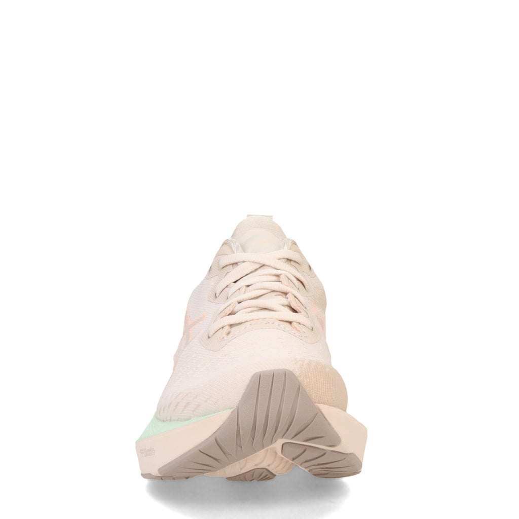 Women's ASICS Novablast 4 Running Shoe OATMEAL/MOONROCK 1012B510-250