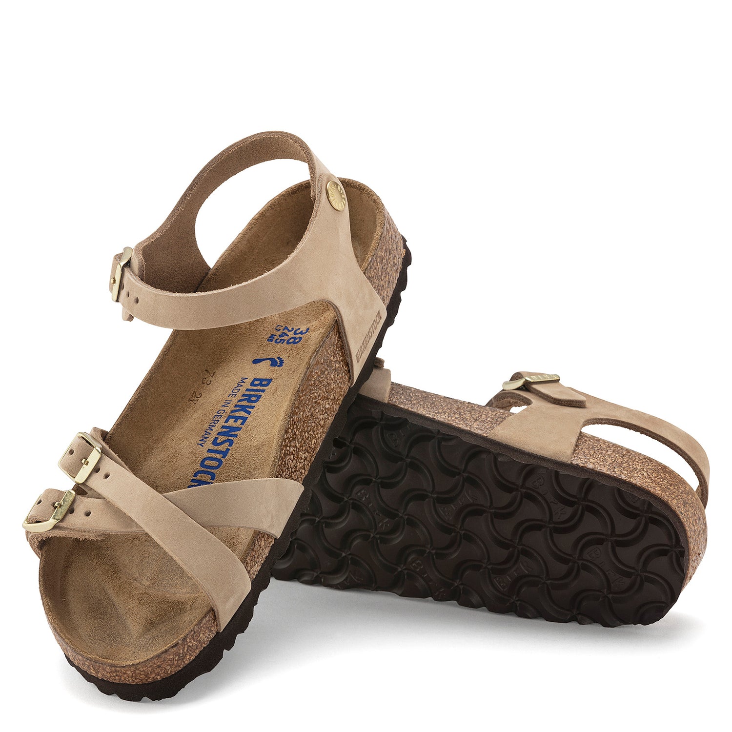 Peltz Shoes  Women's Birkenstock Kumba Soft Footbed Sandal - Regular Width SAND 1024 268 R