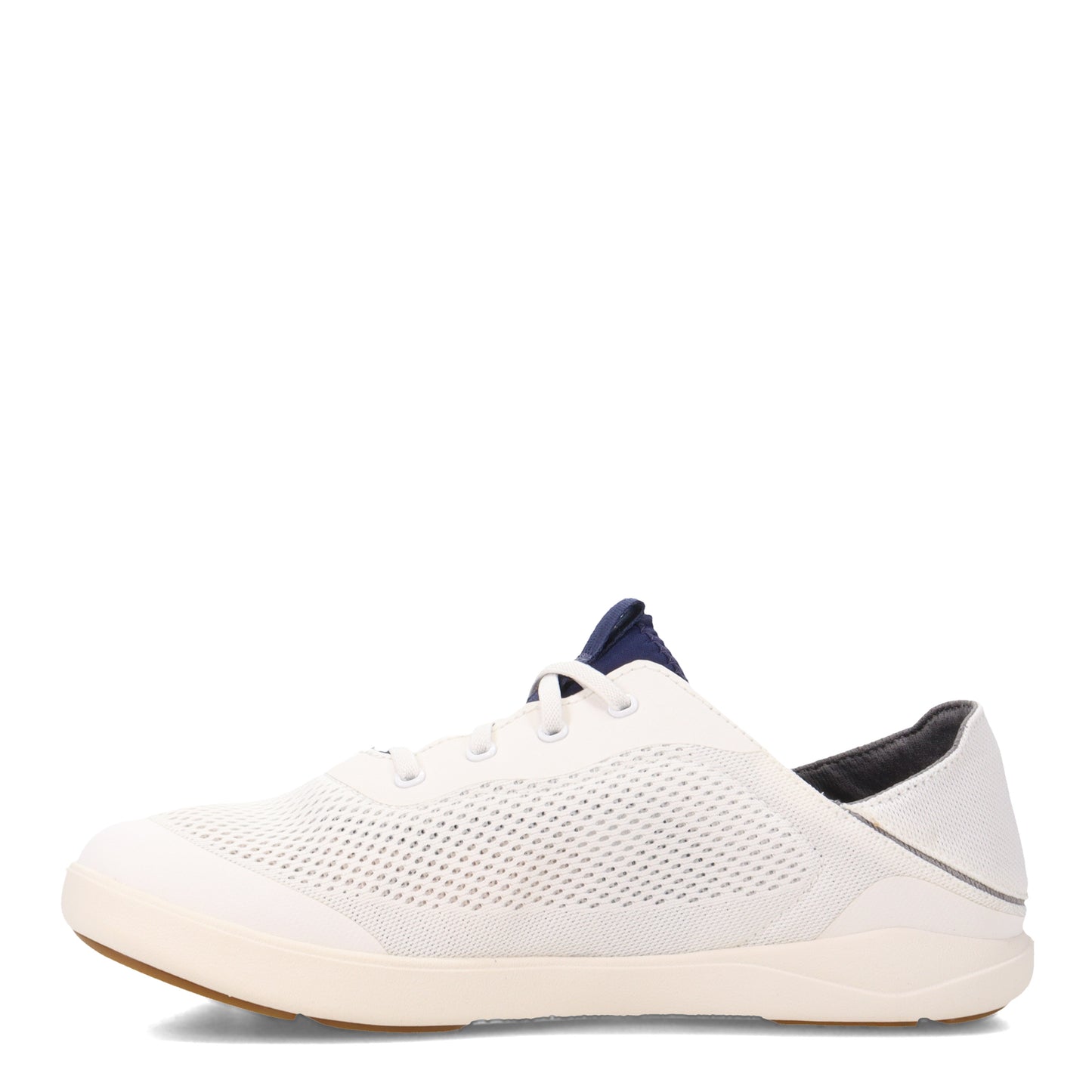 Peltz Shoes  Men's OluKai Moku Pae Boat Shoe BRIGHT WHITE 10472-WBHF