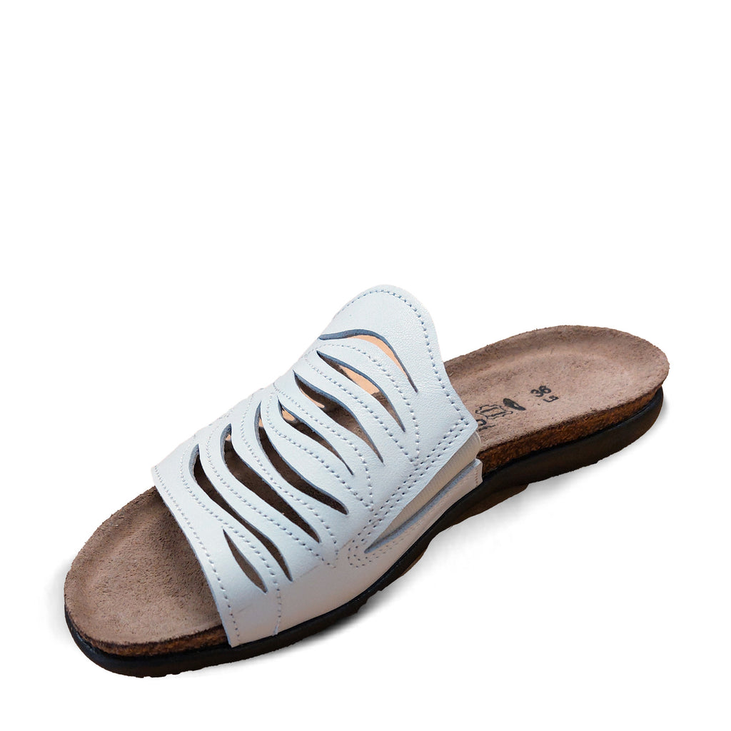 Women's Naot Isla Slip-On Sandal WHITE 105110-024