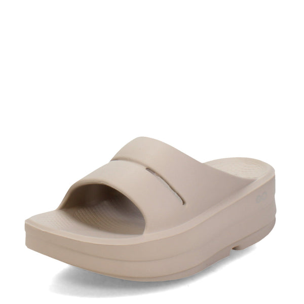 Women's Oofos, OOmega OOahh Luxe Sandal — Peltz Shoes