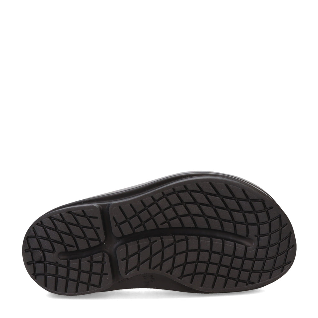 Women's Oofos OOmega OOahh Luxe Sandal LATTE 1111-LATTE
