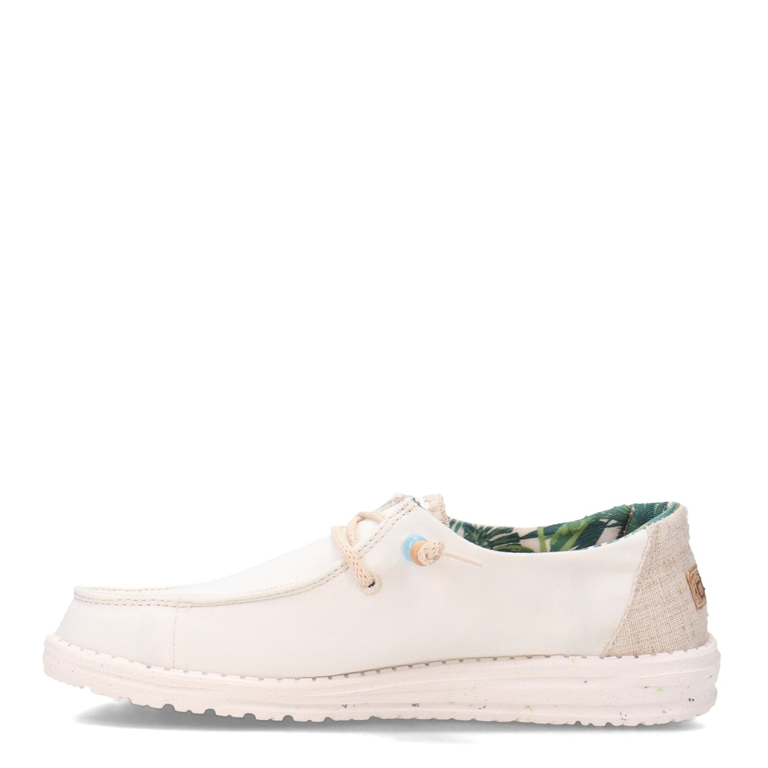 Peltz Shoes  Women's Hey Dude Wendy Natural Slip-On SALT 122150212