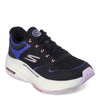 Peltz Shoes  Women's Skechers GO WALK Distance Walker - Fresh Look Walking Shoe BLACK WHITE PURPLE 125130-BKLV