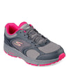 Peltz Shoes  Women's Skechers GO RUN Consistent - Vivid Horizon Running Shoe - Wide Width GREY PINK 128285W-GYPK