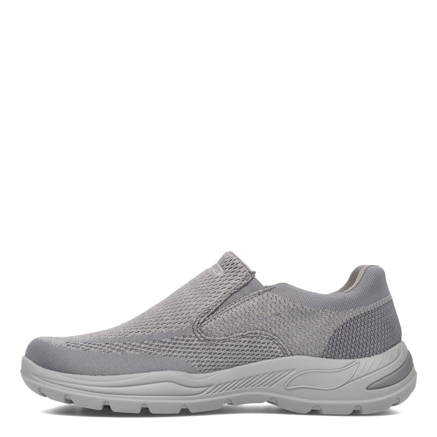 Peltz Shoes  Men's Skechers Arch Fit Motley - Vaseo Slip-On CHARCOAL 204495-CHAR