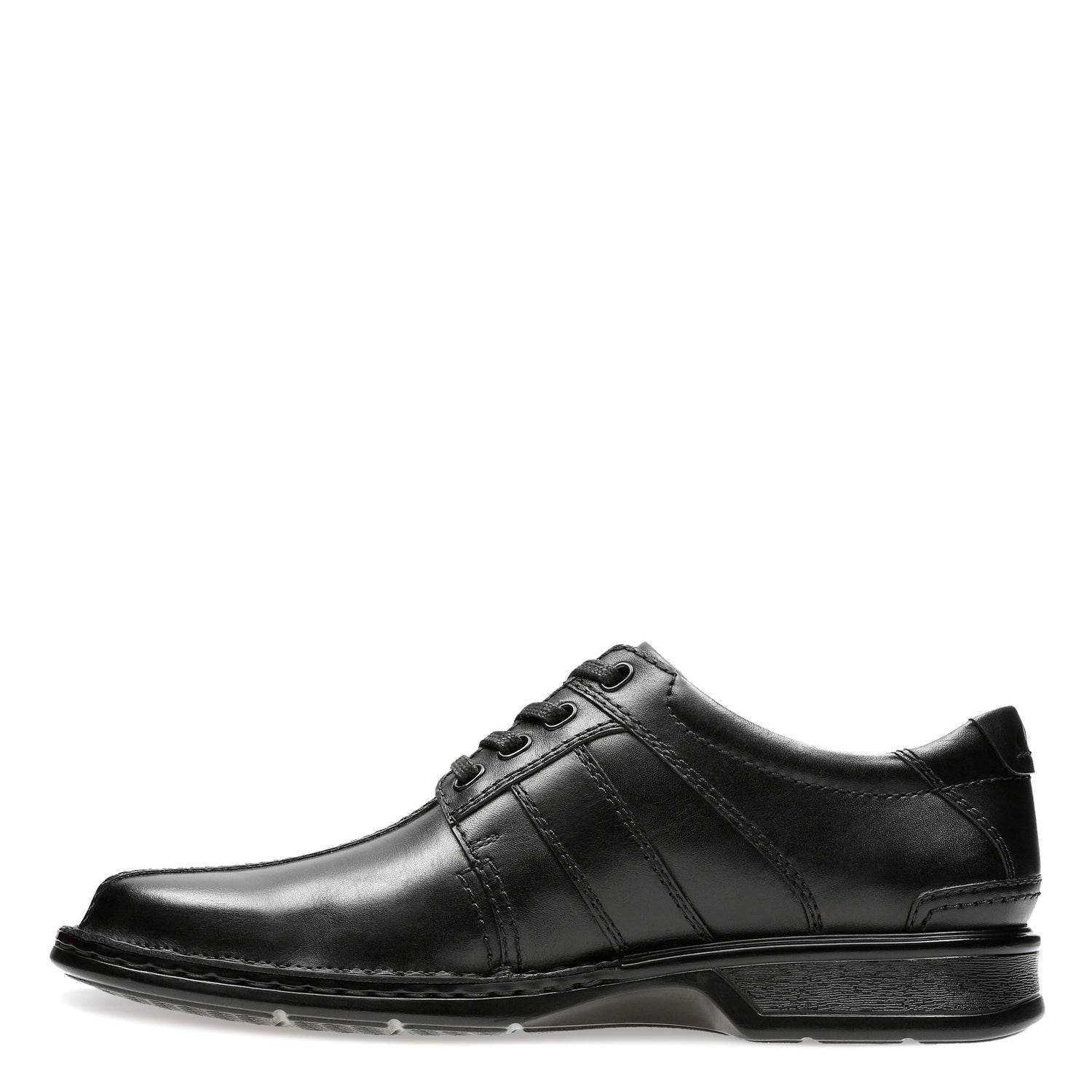 Peltz Shoes  Men's Clarks Touareg Vibe Oxford BLACK 26113920
